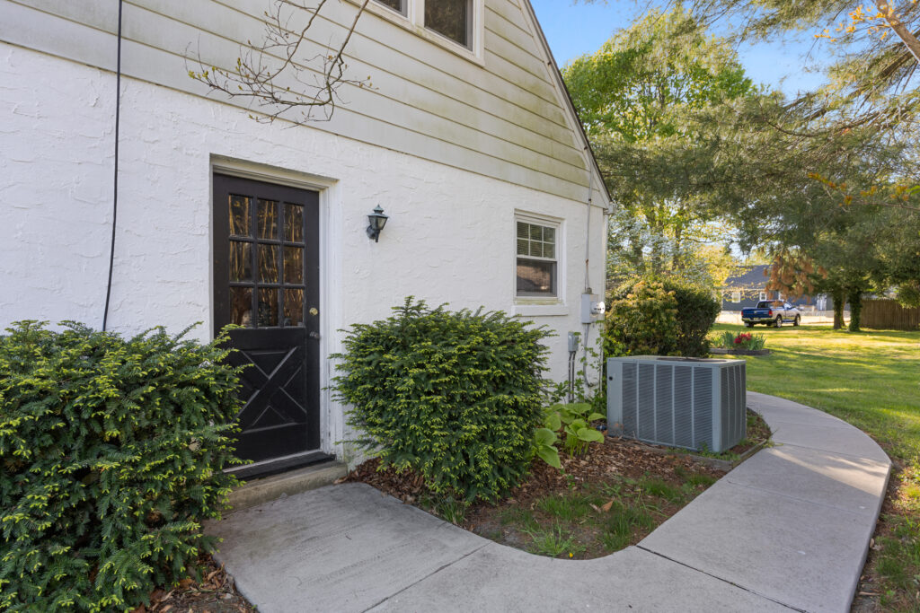 228 Center St, Sewell NJ