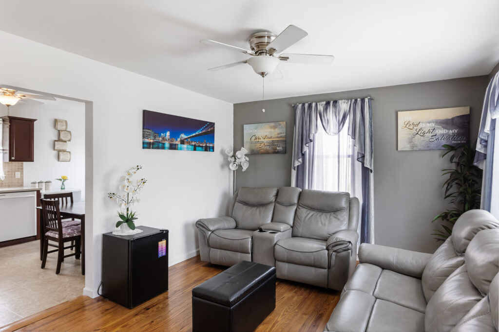 417 Morton Ave, Paulsboro NJ