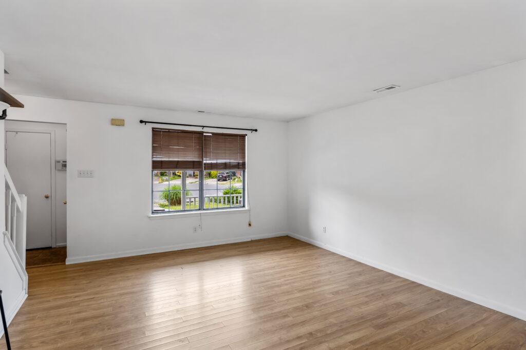 22 Phoenix Ct, Sewell NJ