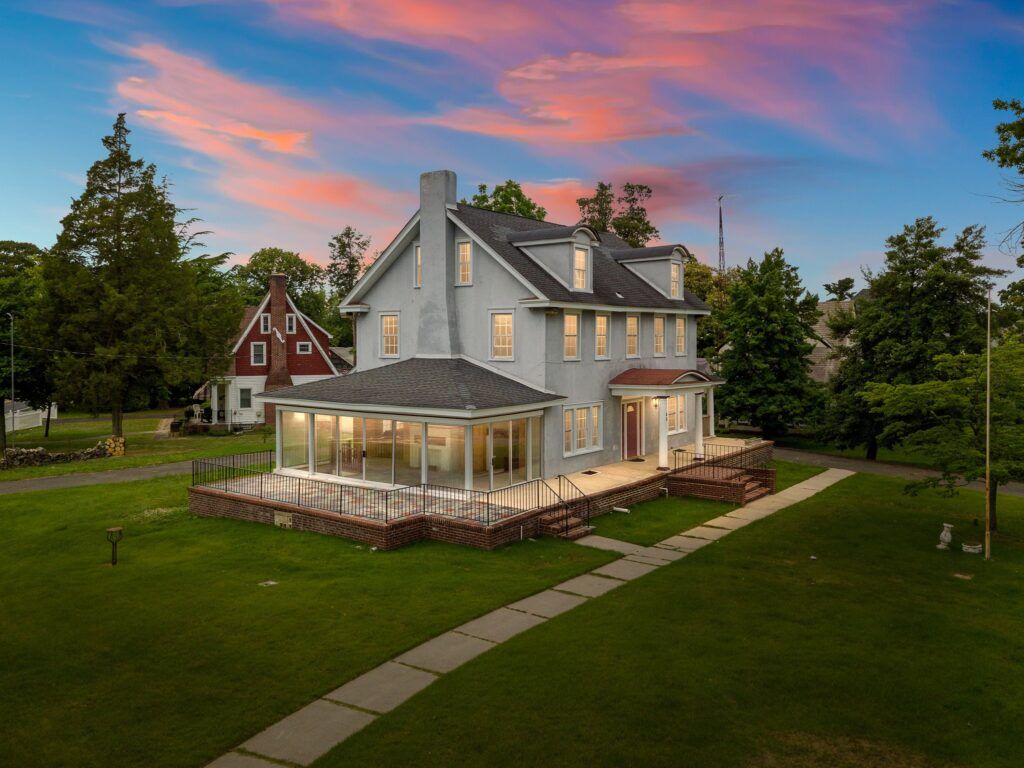 01 40 West Ave S Vt Delivered 1
