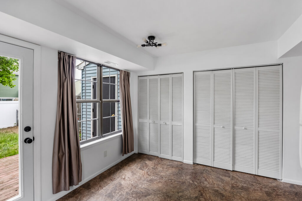 22 Phoenix Ct, Sewell NJ