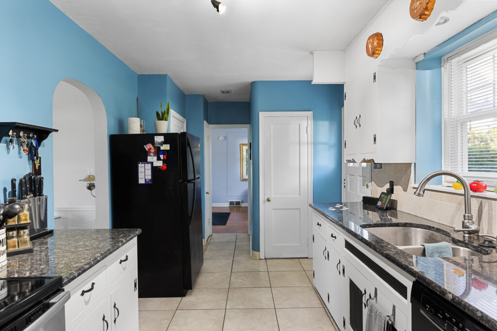 228 Center St, Sewell NJ