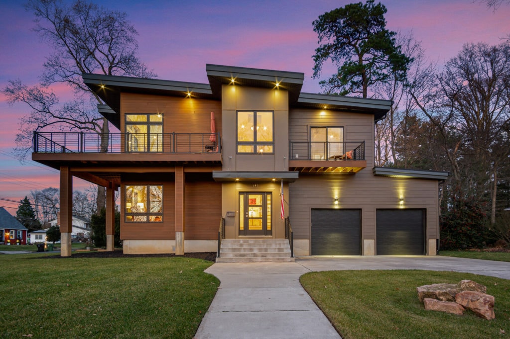 01 543 Lakeview Ave Twilight Delivered1 Mls