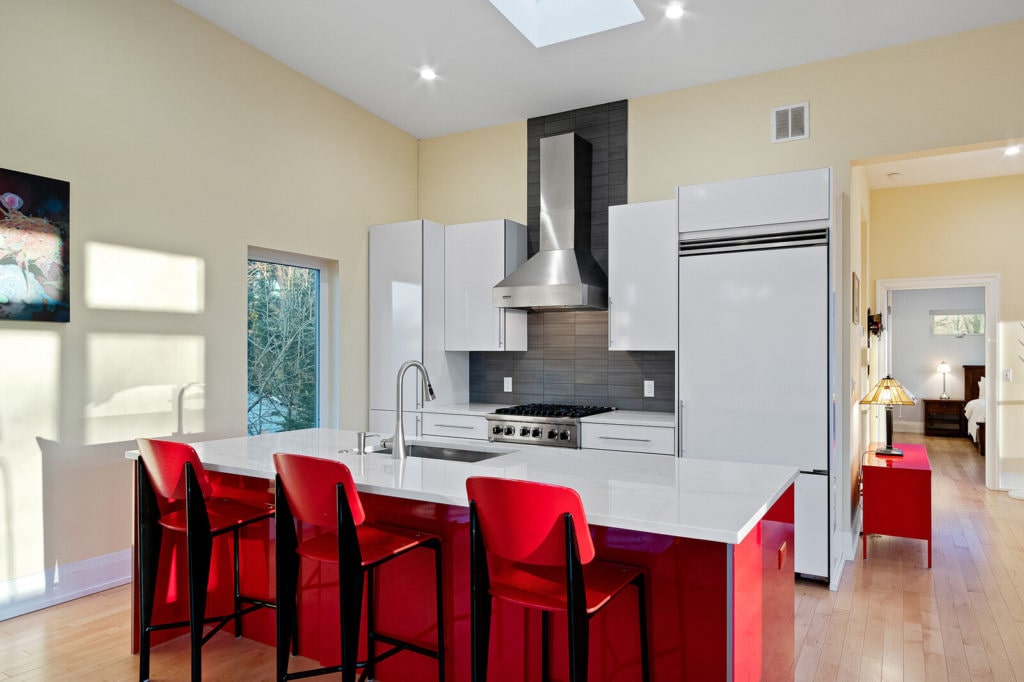 08 543 Lakeview Ave Delivered1 Mls