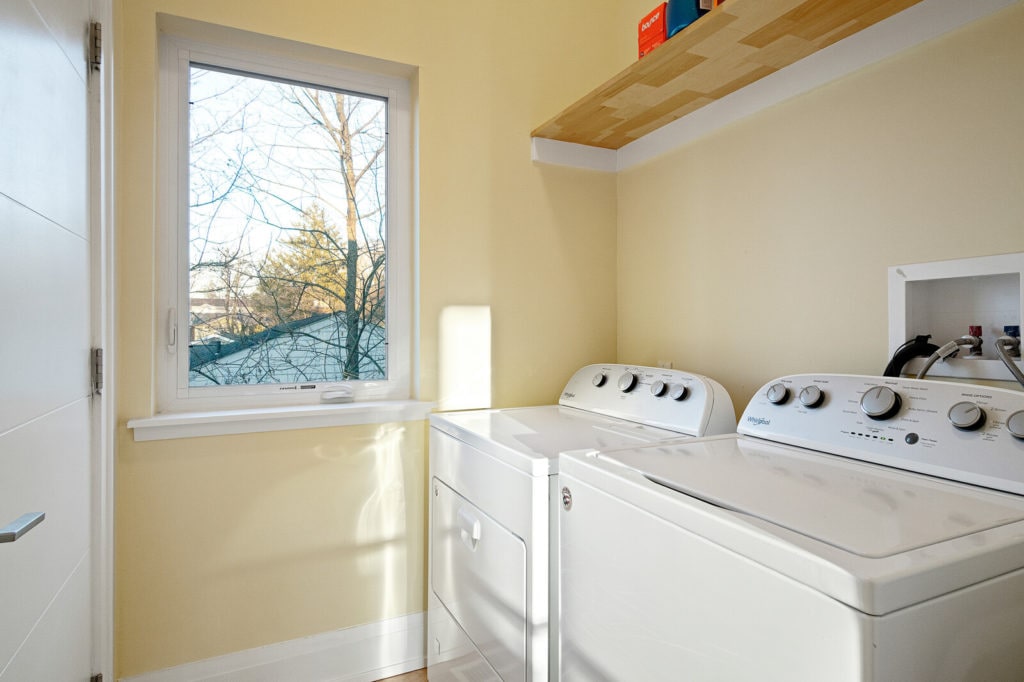 10 543 Lakeview Ave Delivered3 Mls
