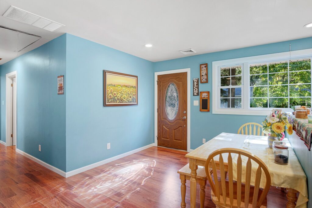 11 935 Upper Dam Dr Delivered 10