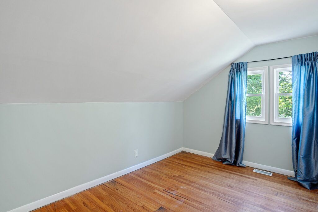 13 1513 Beverly Terr Delivered 4