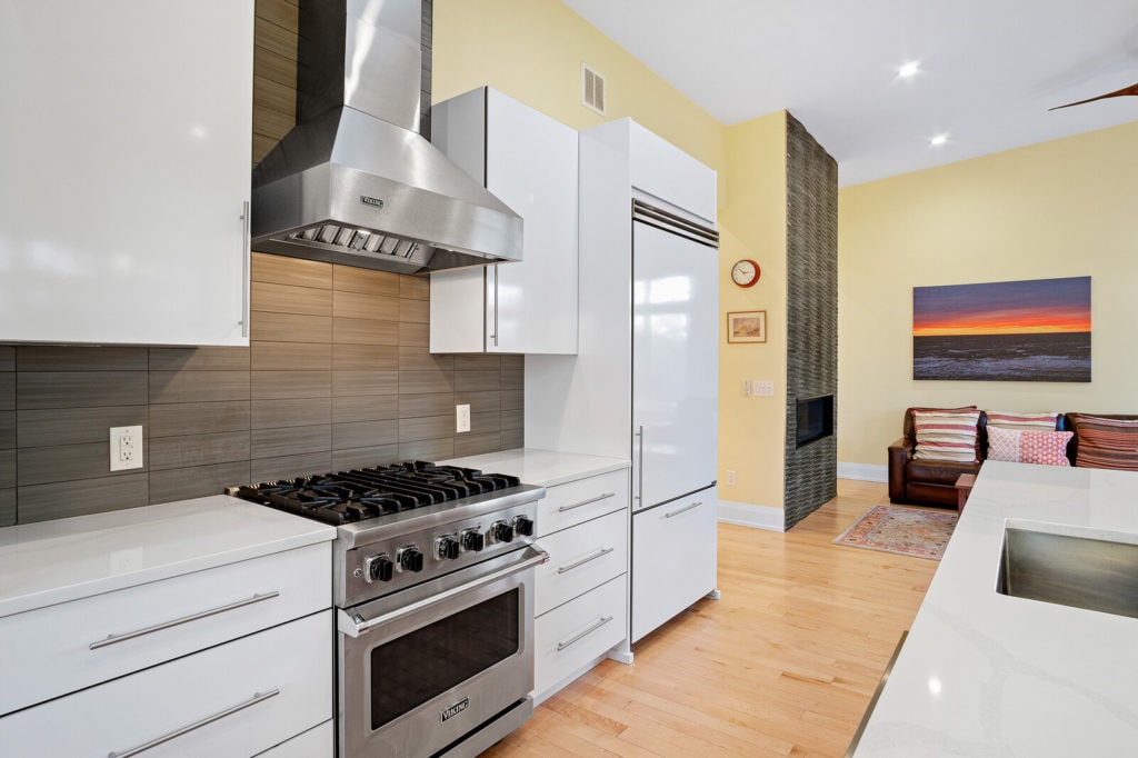 14 543 Lakeview Ave Delivered7 Mls