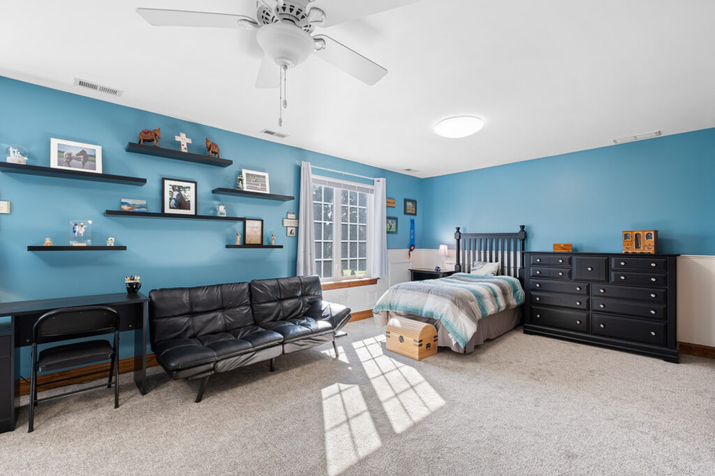 15 176 Mill Rd Delivered 5