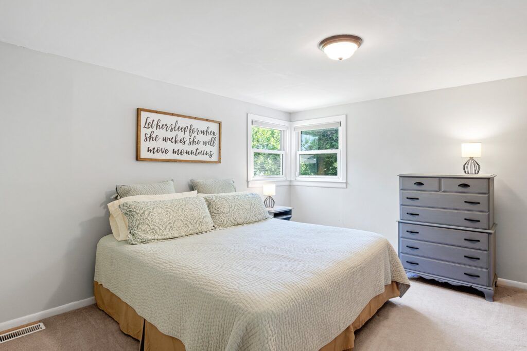 18 1513 Beverly Terr Delivered 9