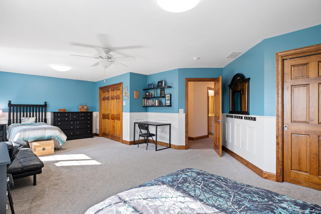18 176 Mill Rd Delivered 8