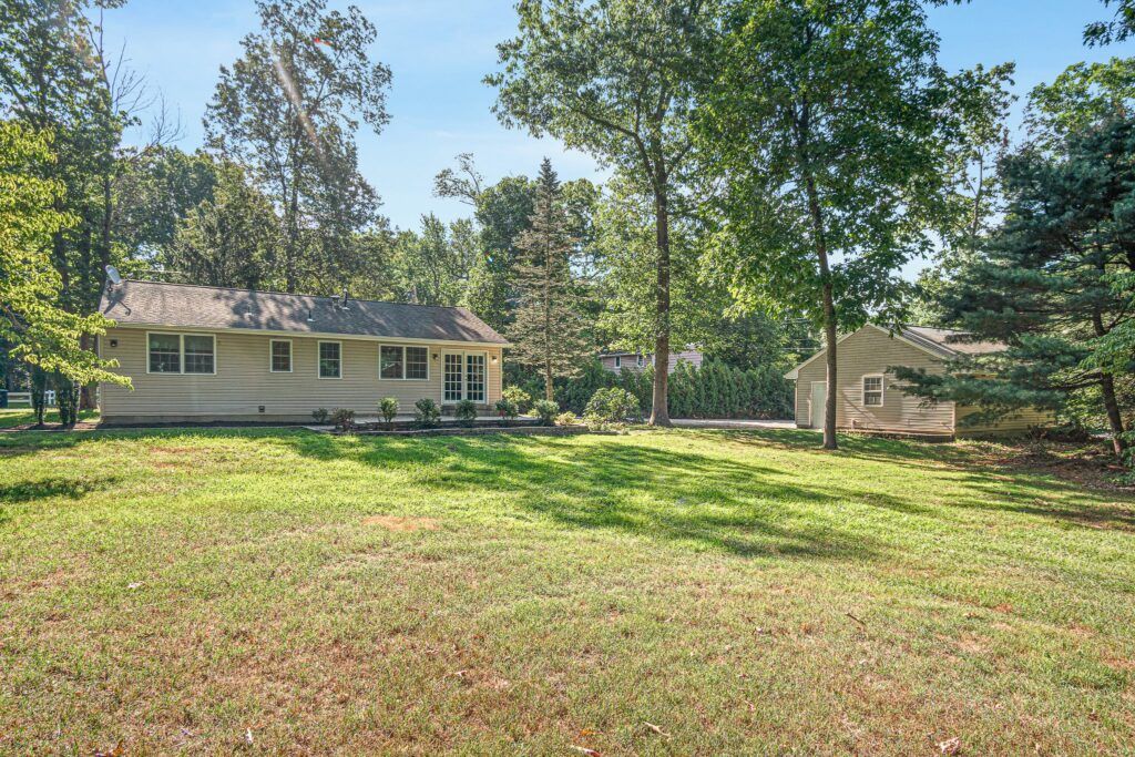 18 935 Upper Dam Dr Delivered 18