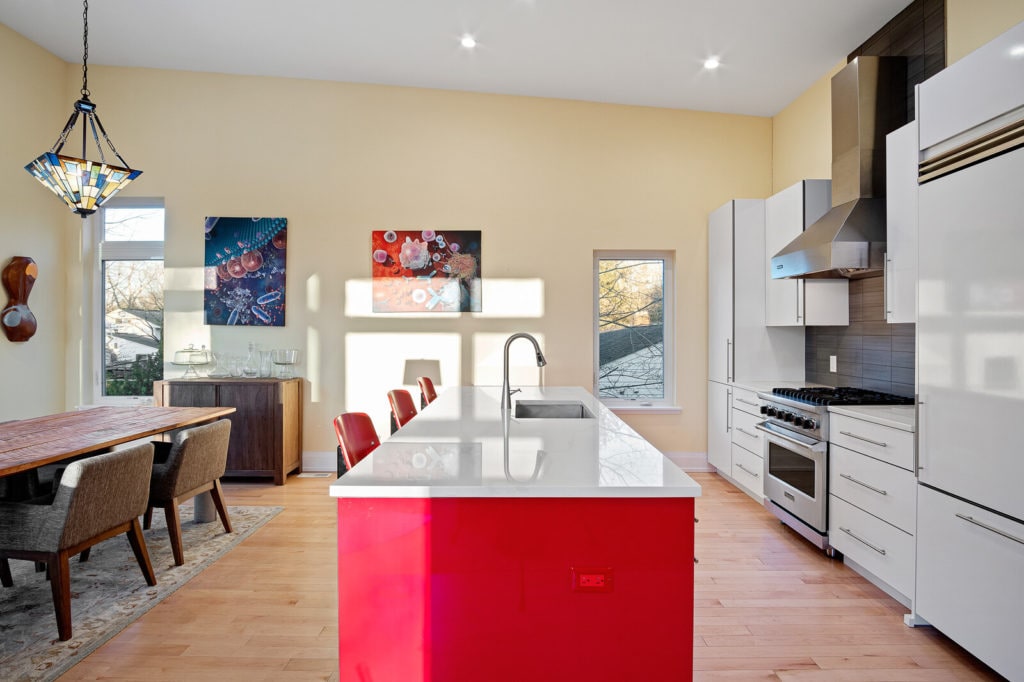 18 543 Lakeview Ave Delivered11 Mls