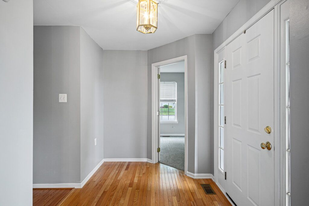 20 602 Monarda Trail Interiors Reshoot Delivered 20