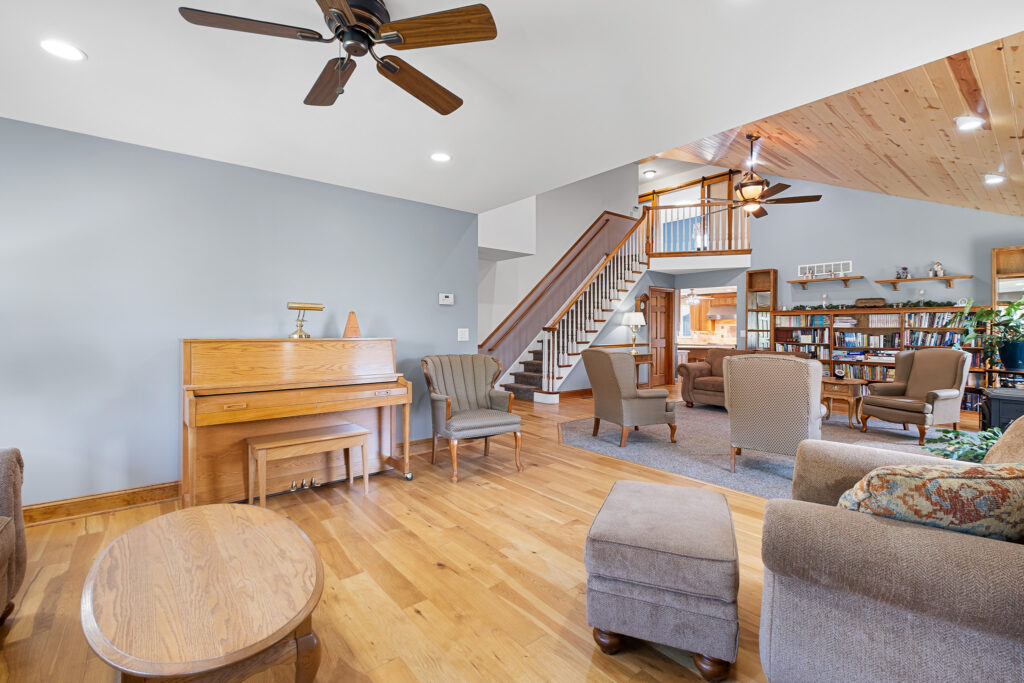 27 176 Mill Rd Delivered 17