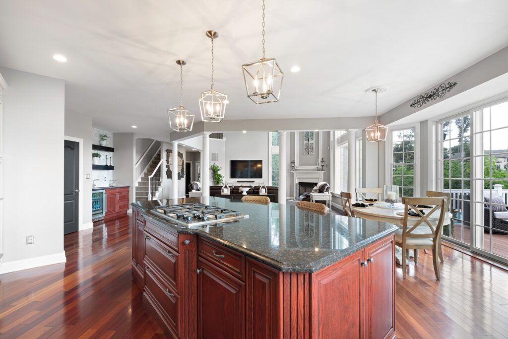 31 211 Forest Wood Rd Delivered 14