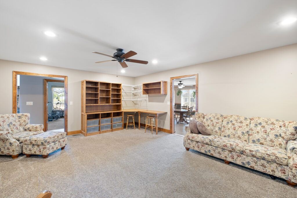 33 176 Mill Rd Delivered 23