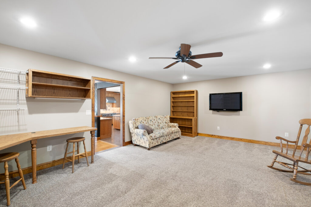 34 176 Mill Rd Delivered 24