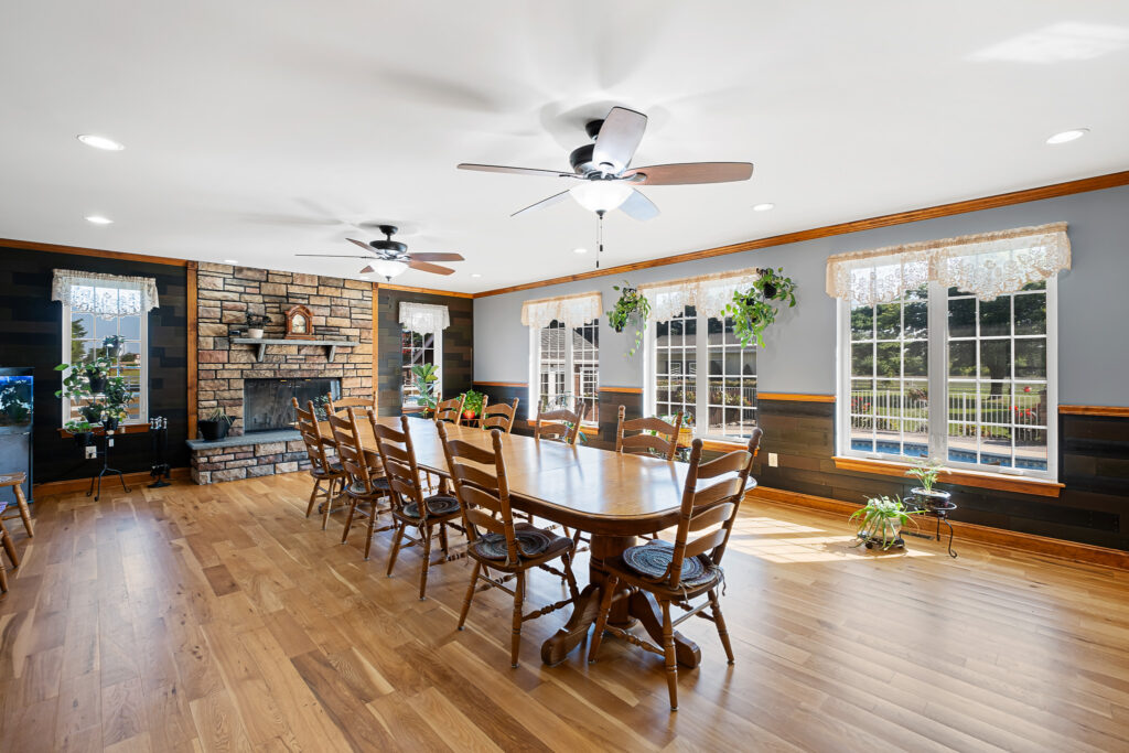 37 176 Mill Rd Delivered 27