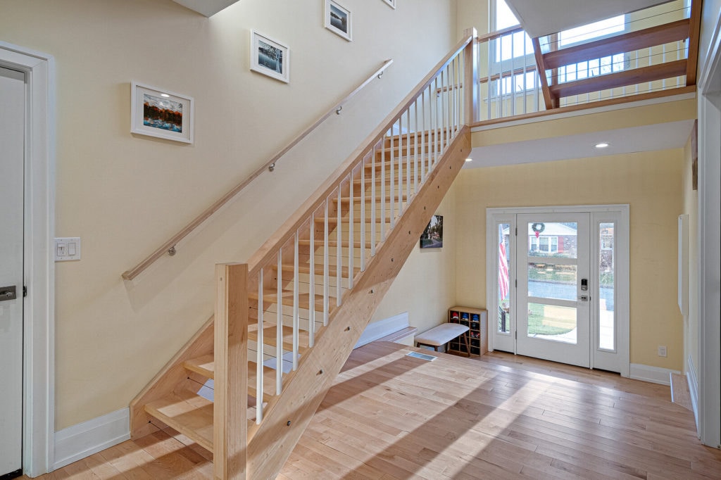 37 543 Lakeview Ave Delivered30 Mls