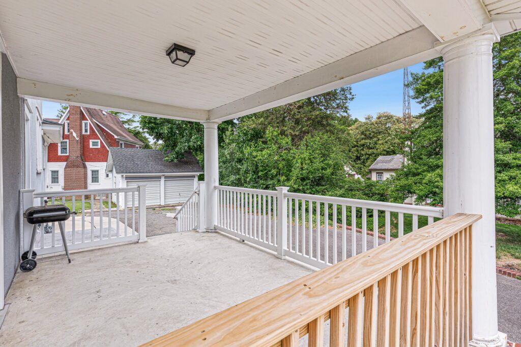 41 40 West Ave S Delivered 1