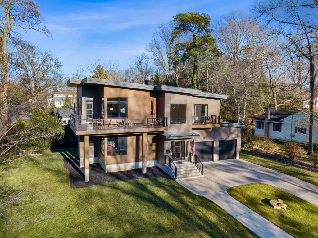 47 543 Lakeview Ave Aerial Delivered7 Mls