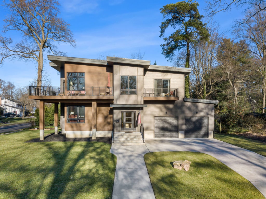50 543 Lakeview Ave Aerial Delivered10 Mls