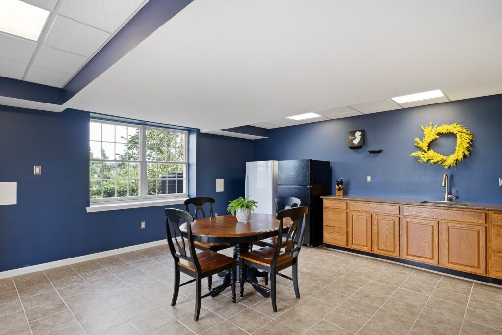 57 211 Forest Wood Rd Delivered 40