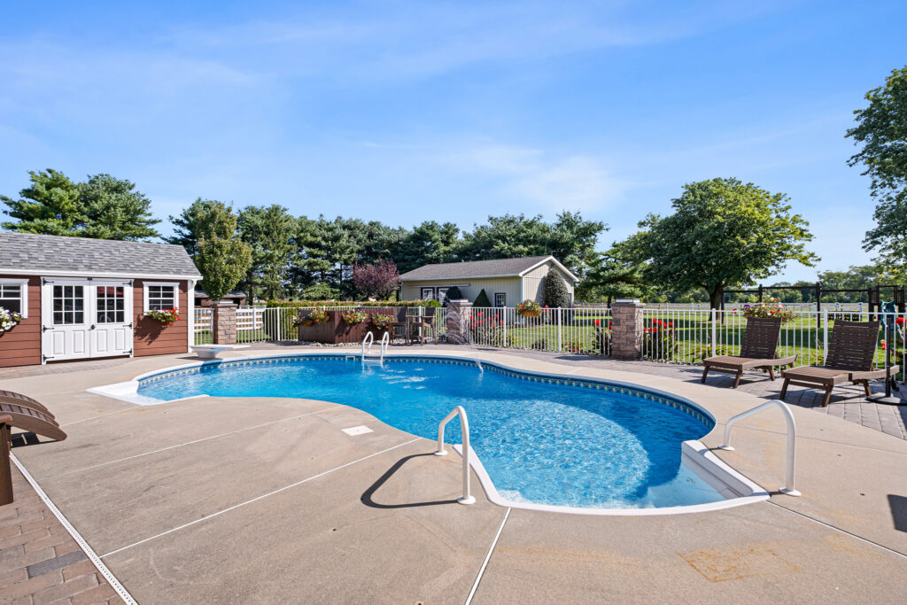 59 176 Mill Rd Delivered 49