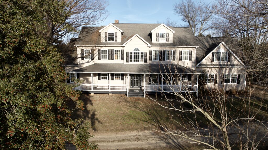 Exterior1 3