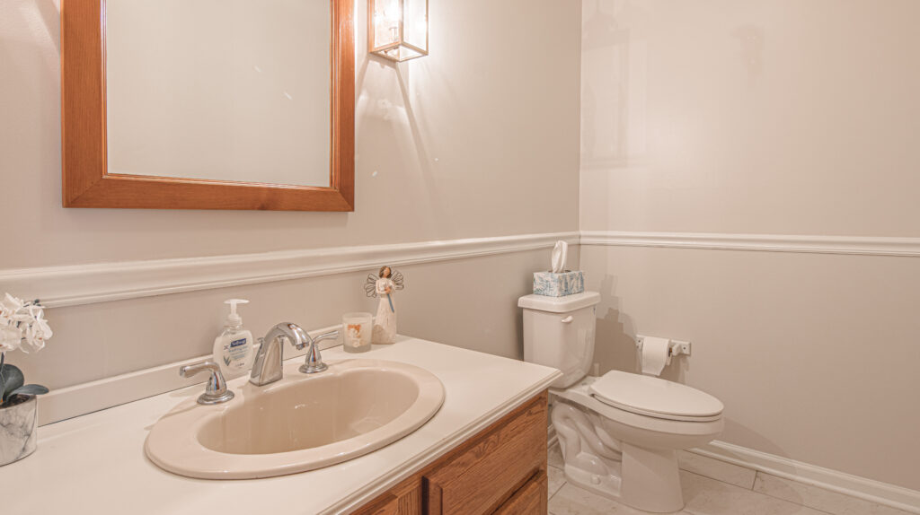 Guest Bathroom 12
