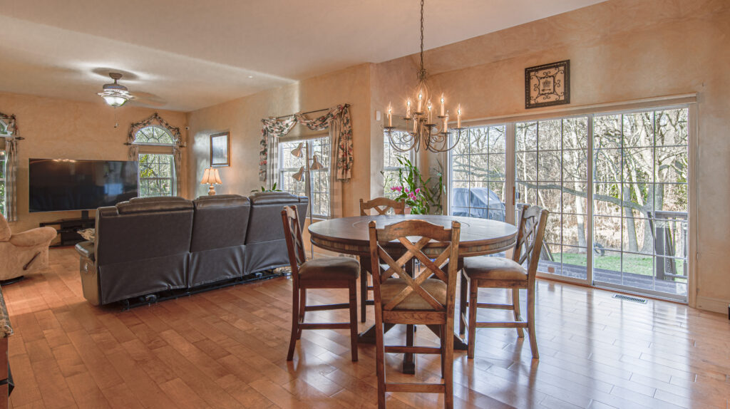 Kitchen Table 9