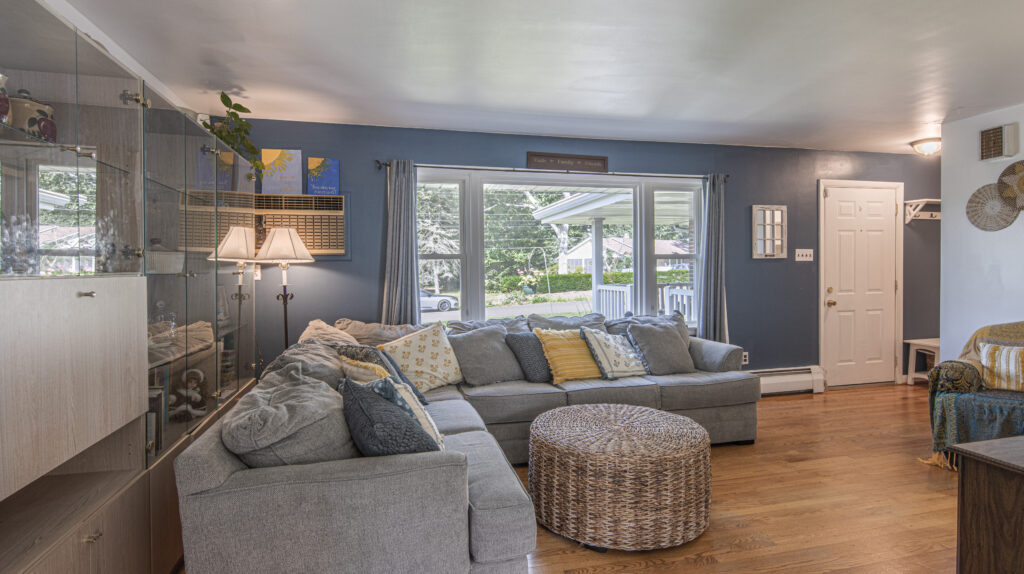 Living Room 2 19