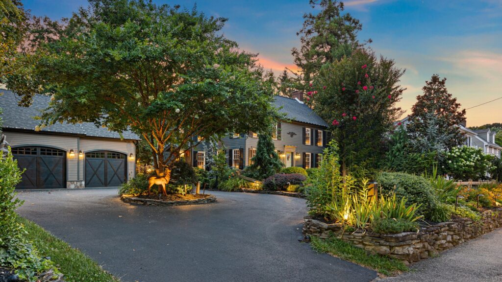 76 S Main St, Mullica Hill NJ