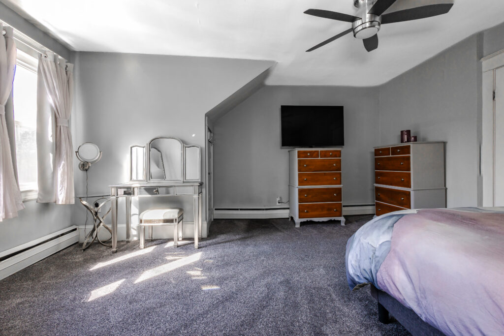 Room2.2
